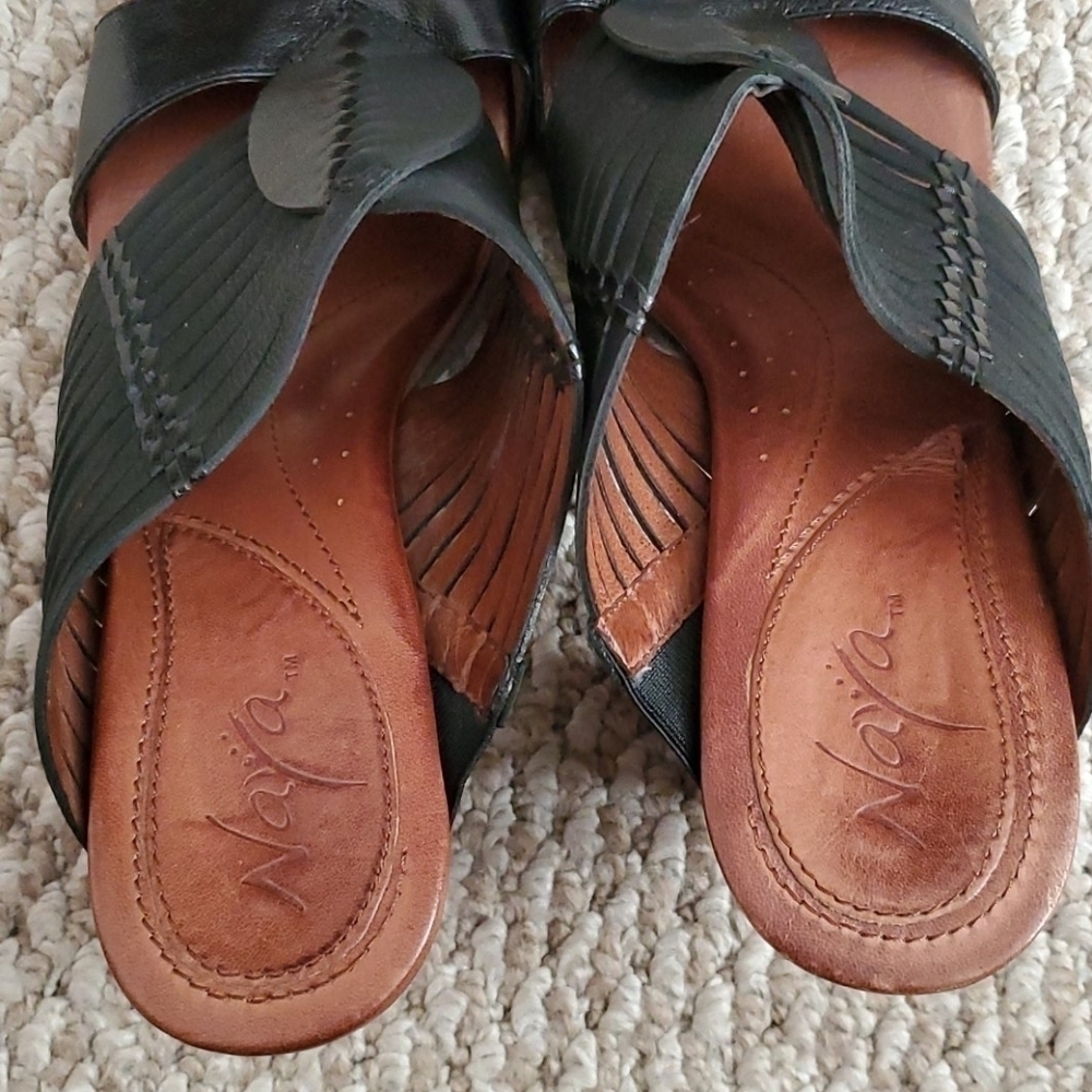 Naya Sandals - Picture 6 of 6